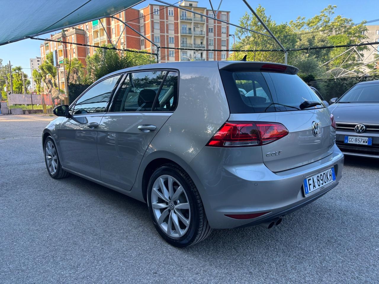 Volkswagen Golf 1.4 TSI 125CV 5p. Highline OK NEOPATENTATI