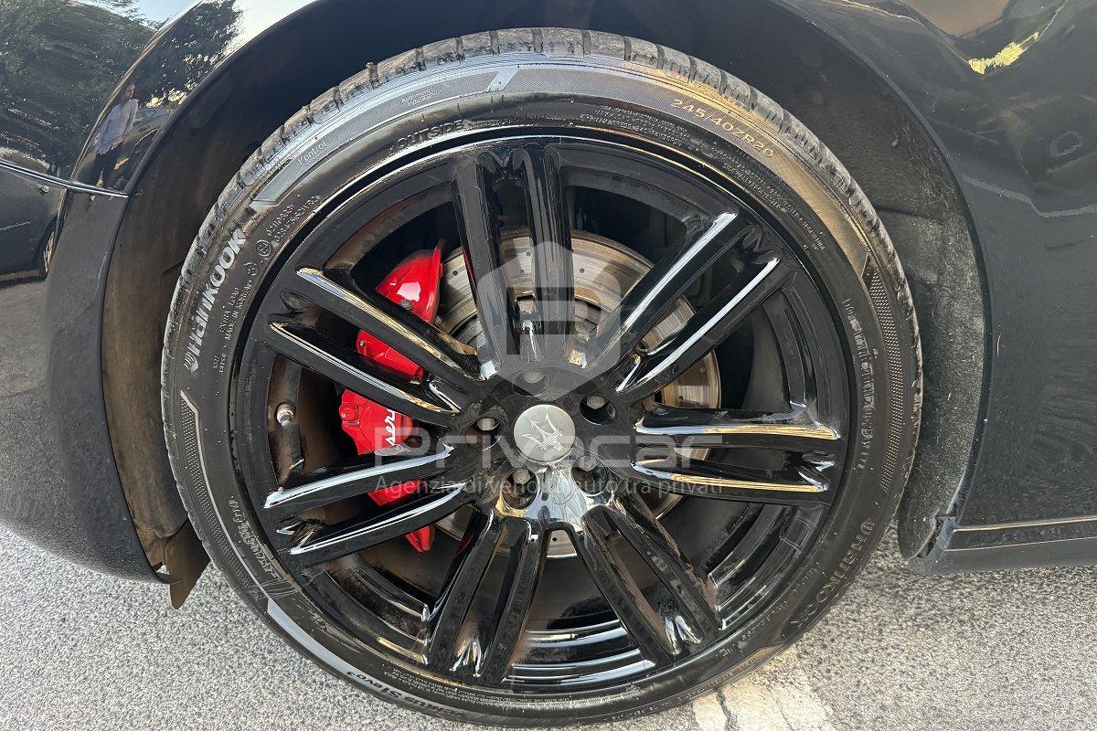 MASERATI Ghibli V6 Diesel 275 CV