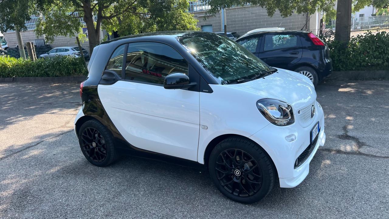 Smart ForTwo 70 1.0 twinamic Superpassion