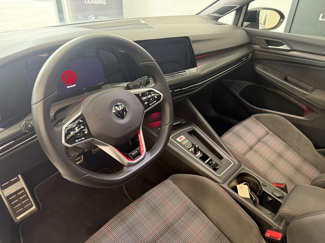 Volkswagen Golf GTI 2.0 TSI DSG TETTO