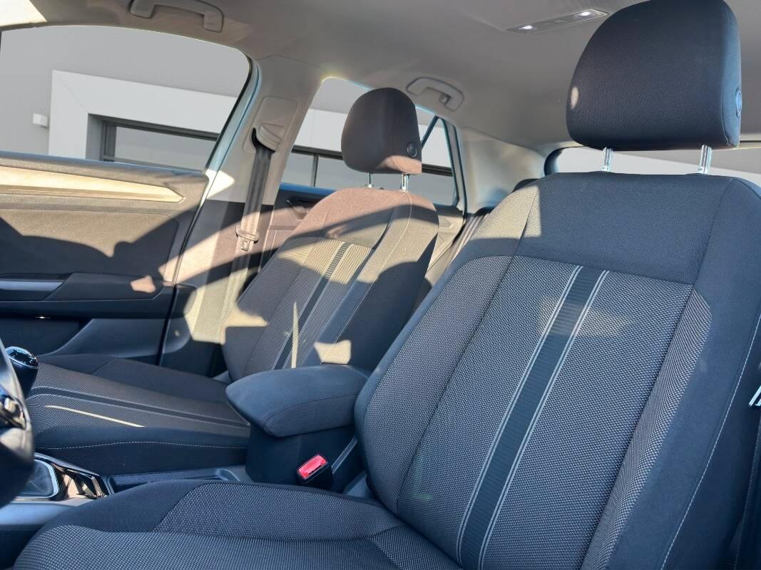 Volkswagen T-Roc 1.0 tsi Style 110cv CON CARPLAY