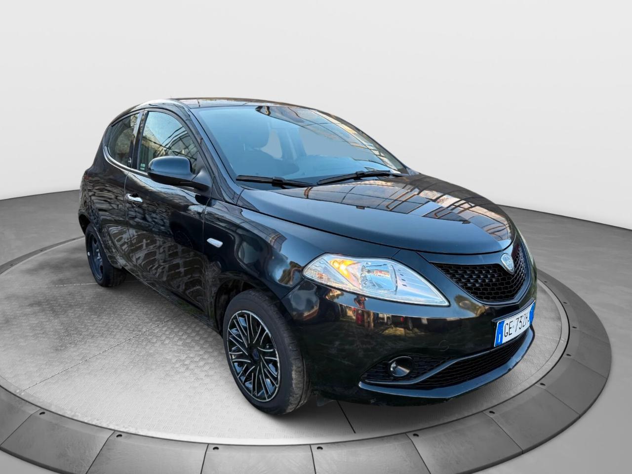 Lancia Ypsilon 1.0cc 70cv S&S Hybryd Gold