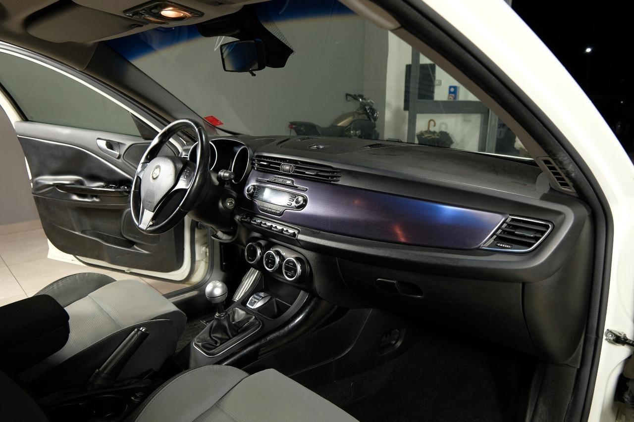 Alfa Romeo Giulietta 1.6 JTDm-2 105 CV Distinctive