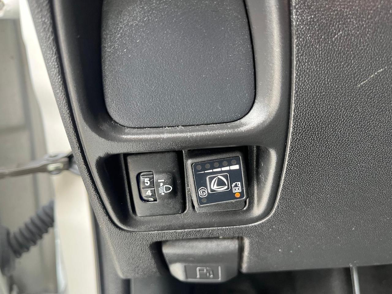 Peugeot 108-5P-1.0 gpl - Full -2016