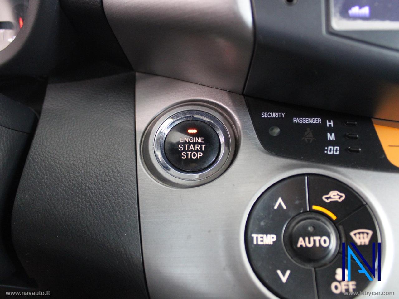 TOYOTA RAV4 2.2 D-4D 177 CV Luxury