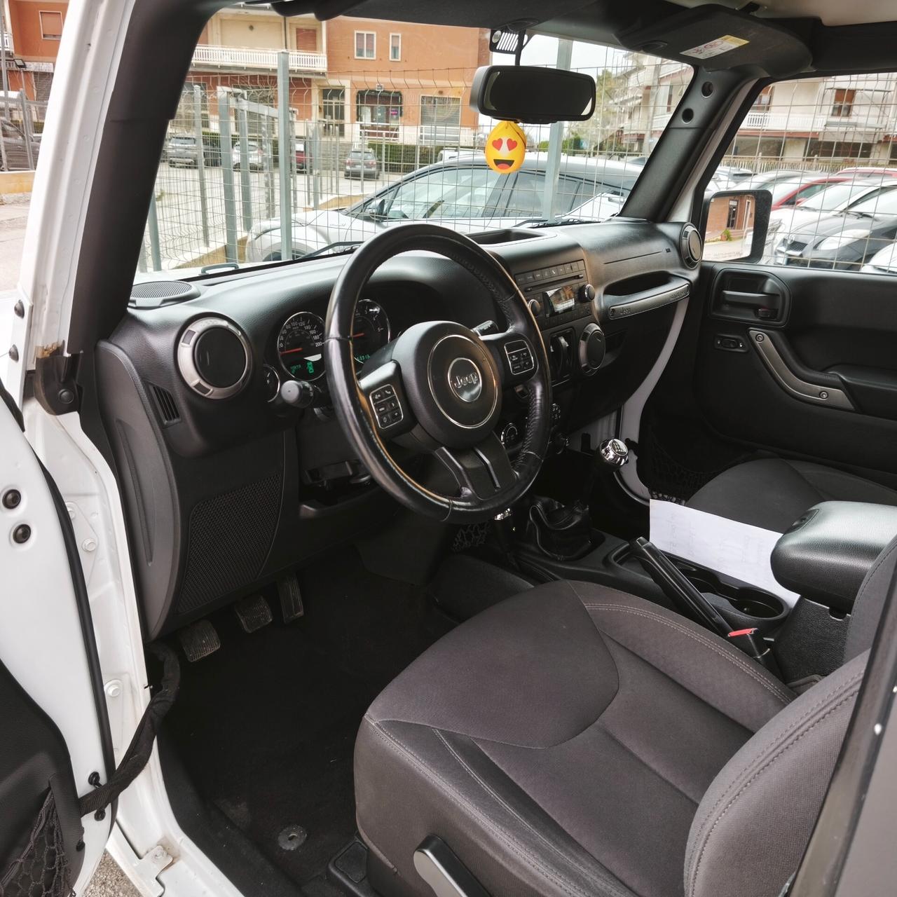 Jeep Wrangler 2.8 Sport CRD DPF