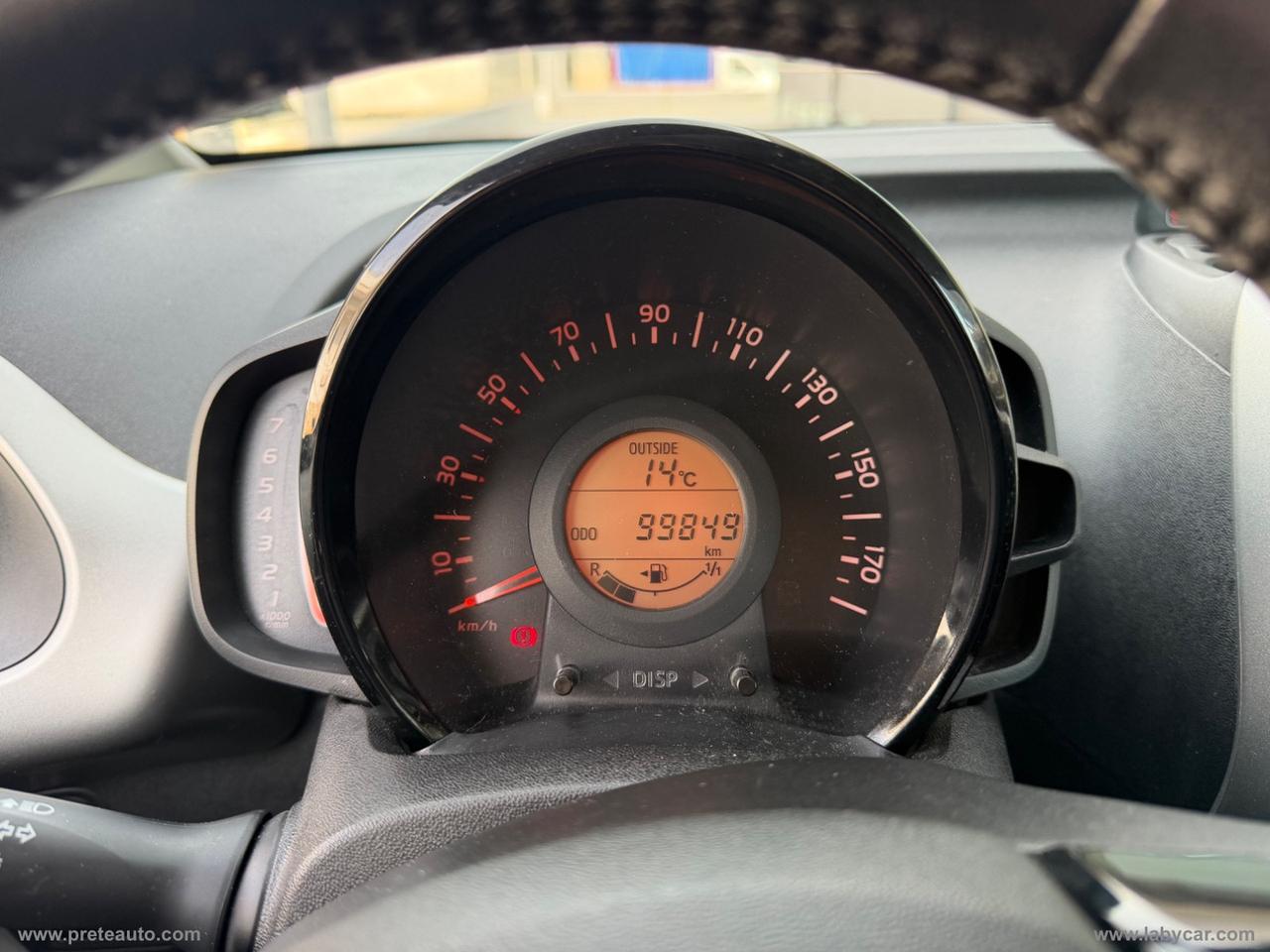 TOYOTA Aygo 1.0 VVT-i 69 CV 5p. x-play