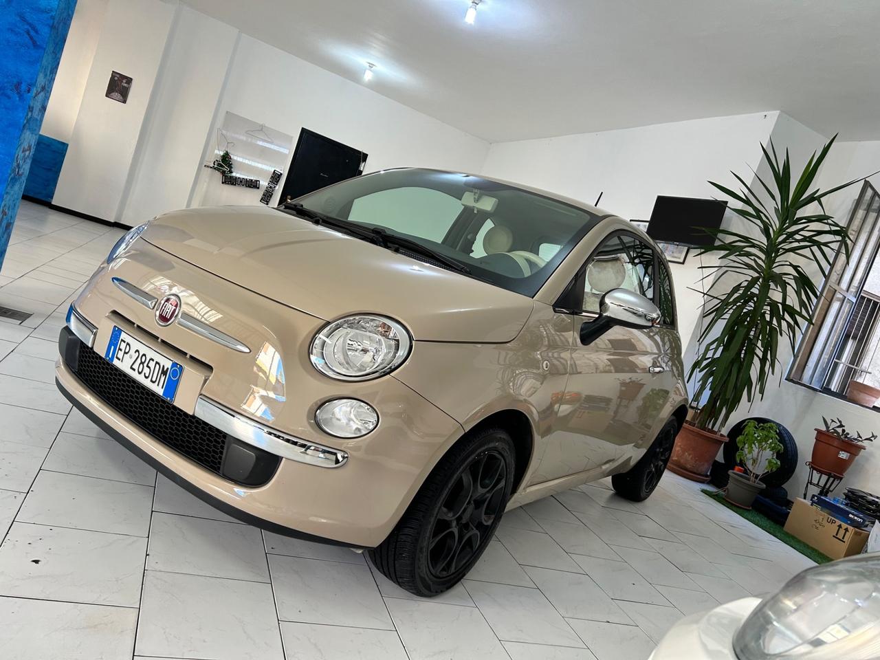 Fiat 500 1.2 by Gucci color therapy edition
