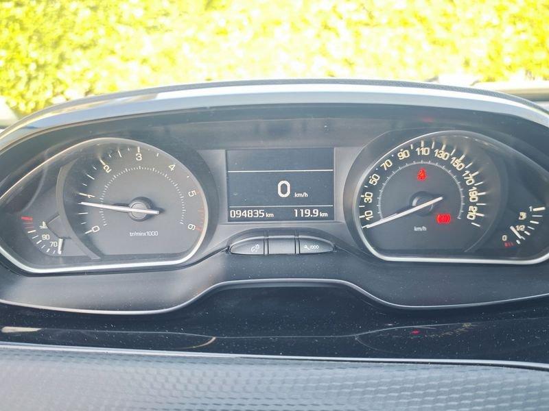 Peugeot 208 BlueHDi 120 S&S 5 porte GT Line