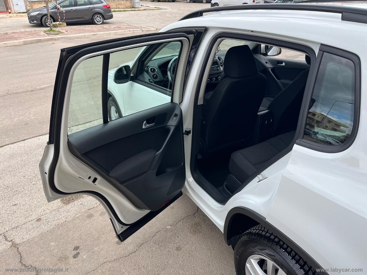 VOLKSWAGEN Tiguan 2.0 TDI 110 Bus. Sport&Style BMT