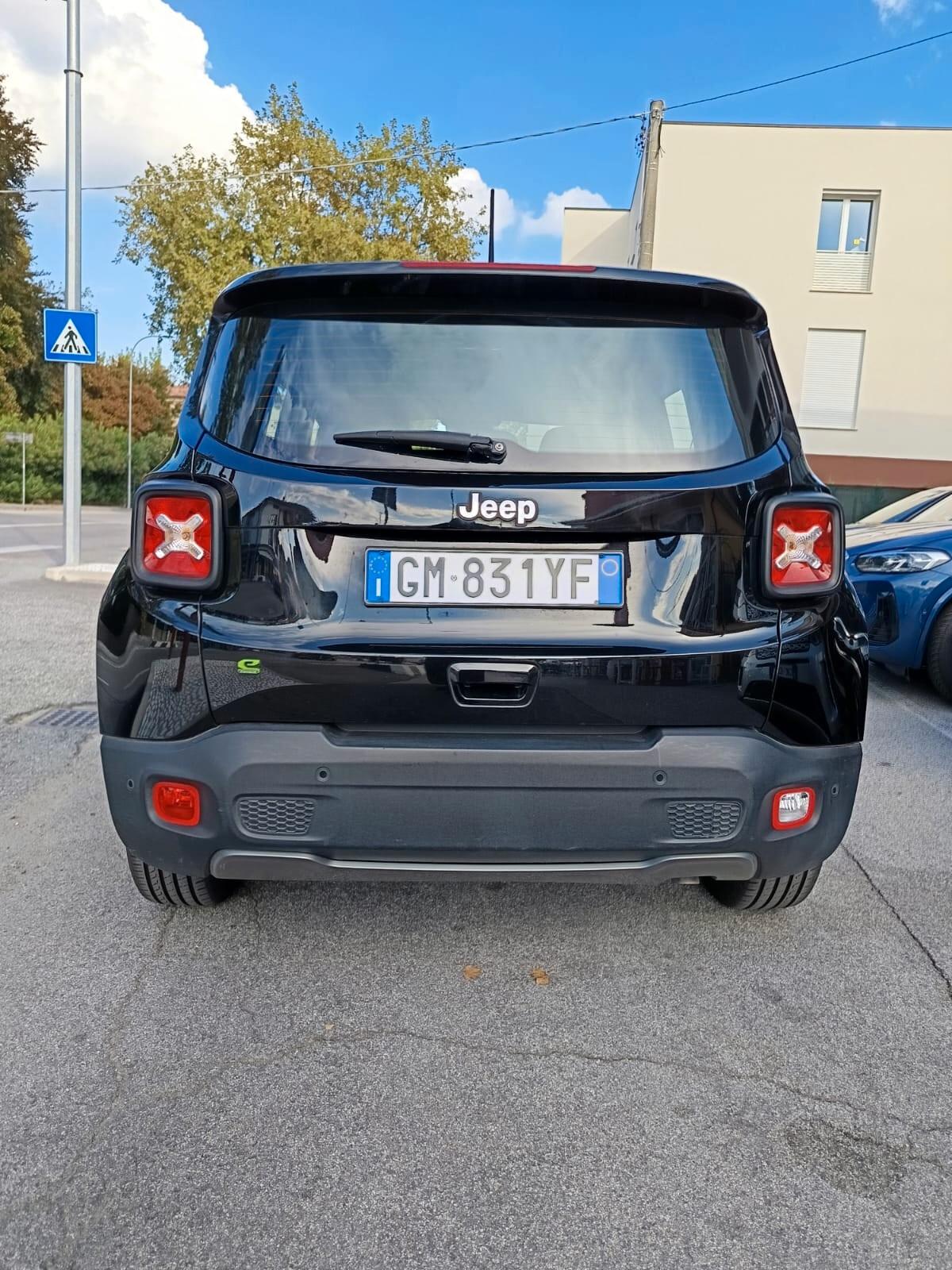 Jeep Renegade 1.5 Turbo T4 MHEV Limited