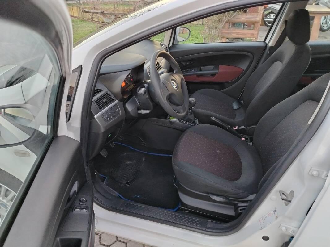 Fiat Punto 1.4 Dynamic 77cv 5p