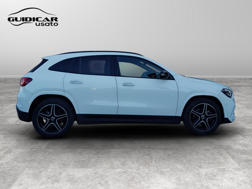 Mercedes-Benz GLA-H247 2023 - GLA 200 d AMG Line Advanced Plus auto