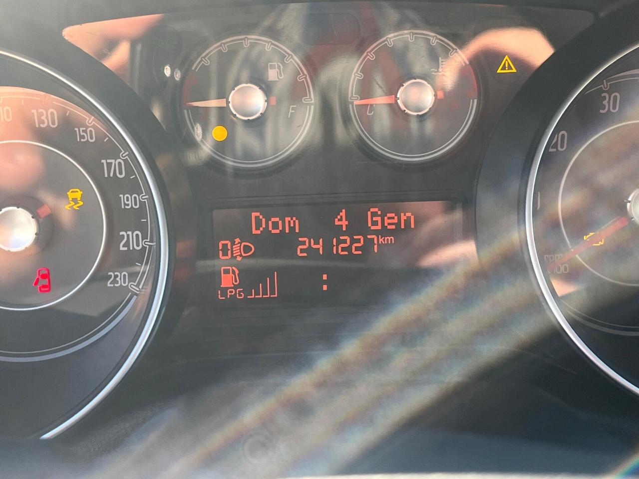 Fiat Punto 1.4 benzina e gpl