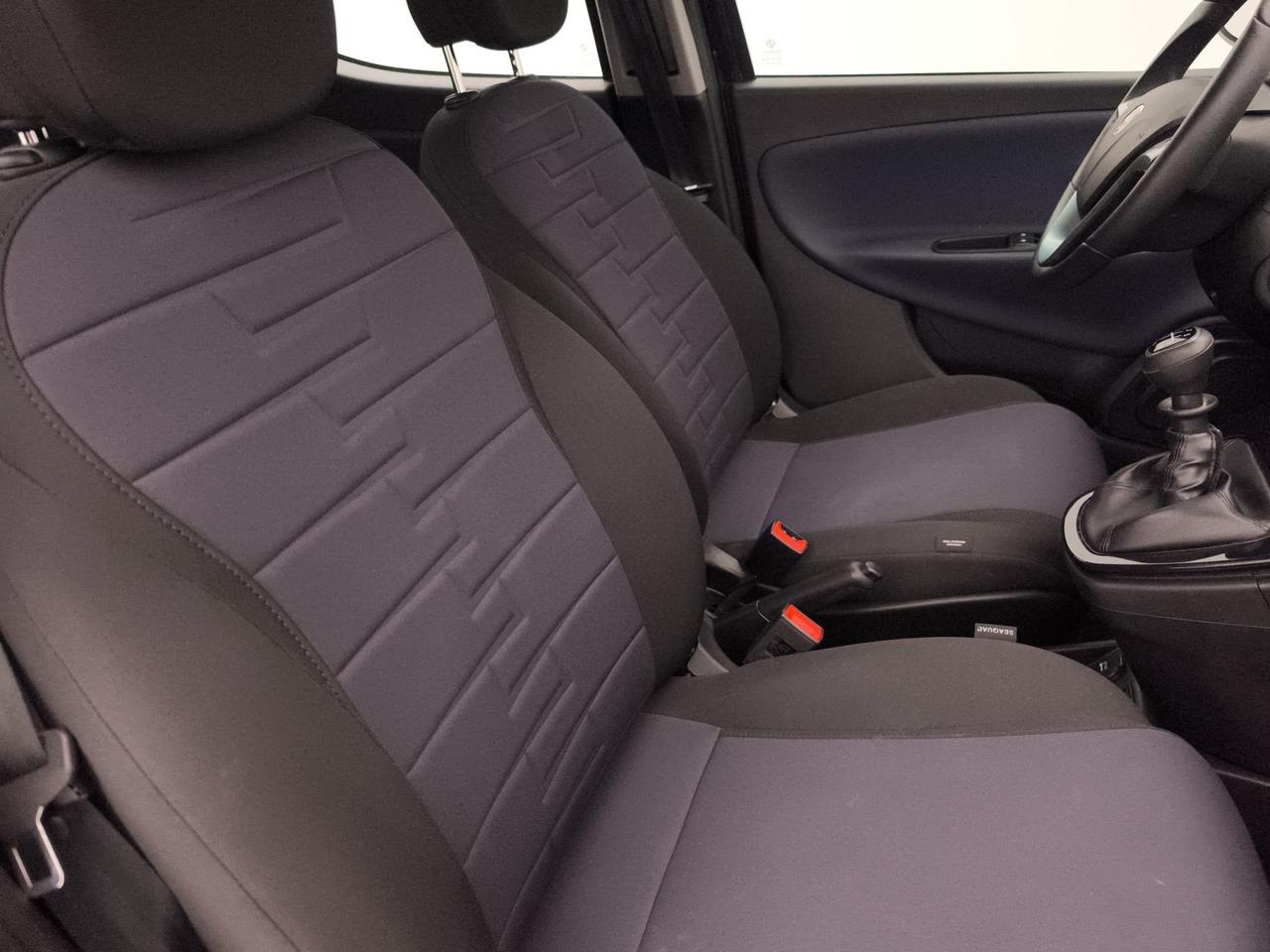 LANCIA Ypsilon III 2021 - Ypsilon 1.0 firefly hybrid Silver s&s 70cv