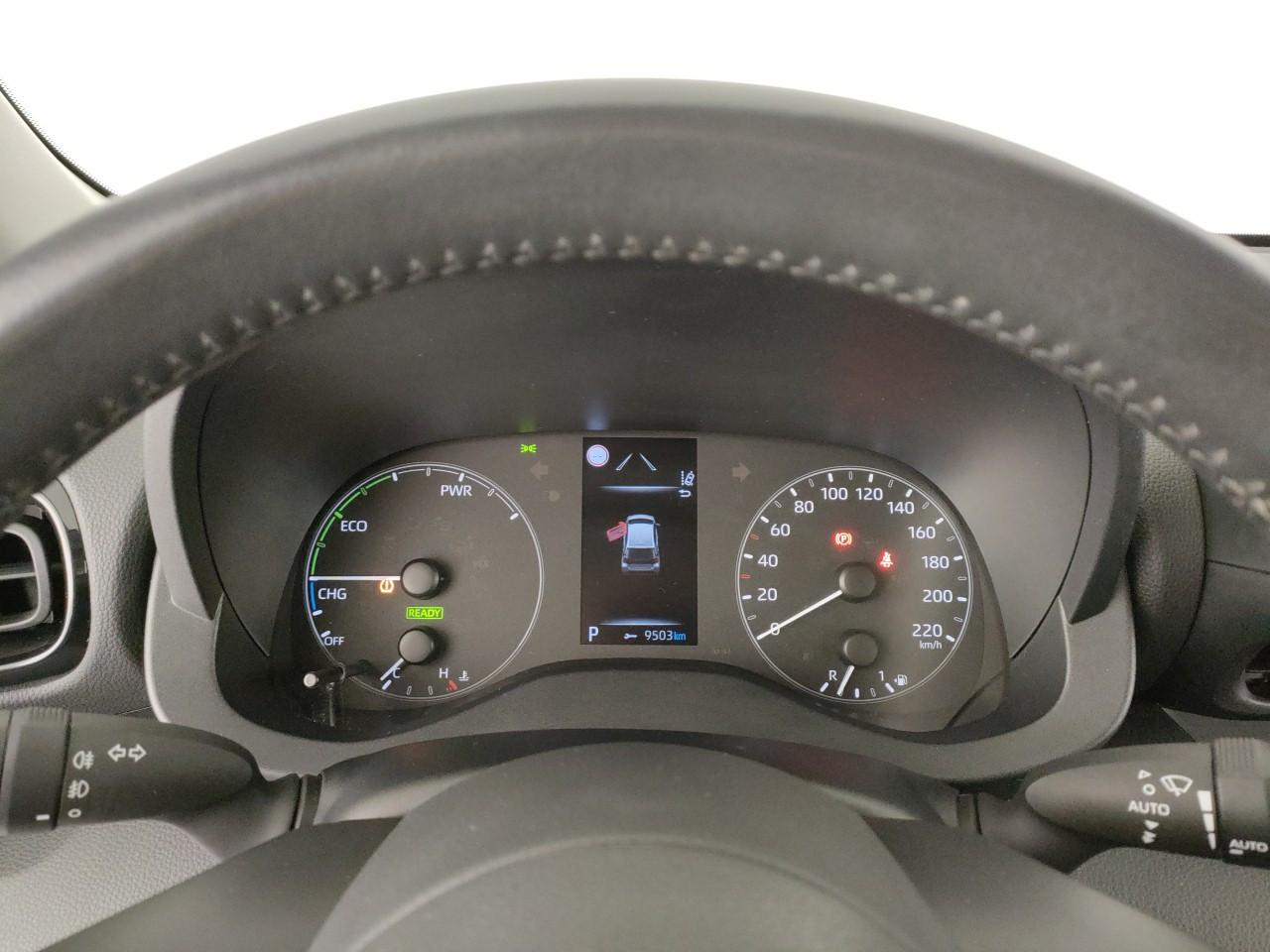 TOYOTA Yaris 1.5h Business