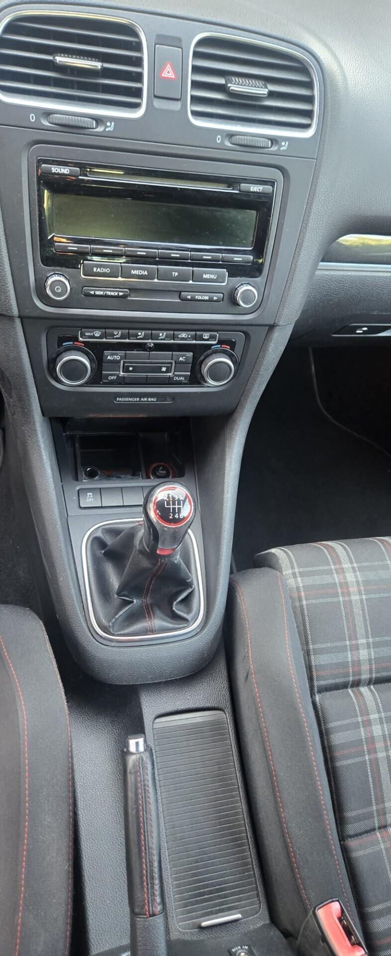 Volkswagen Golf 2.0 TSI 3p. GTI