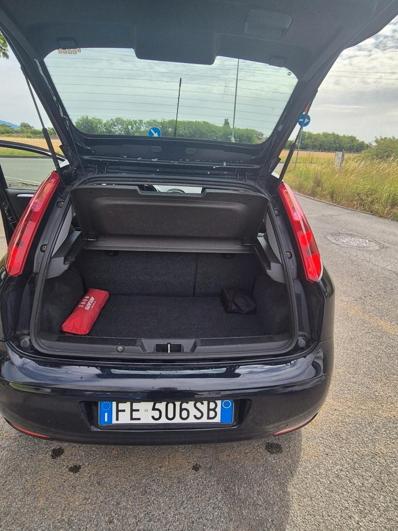 Fiat Punto 1.4 8V 5 porte Natural Power Street