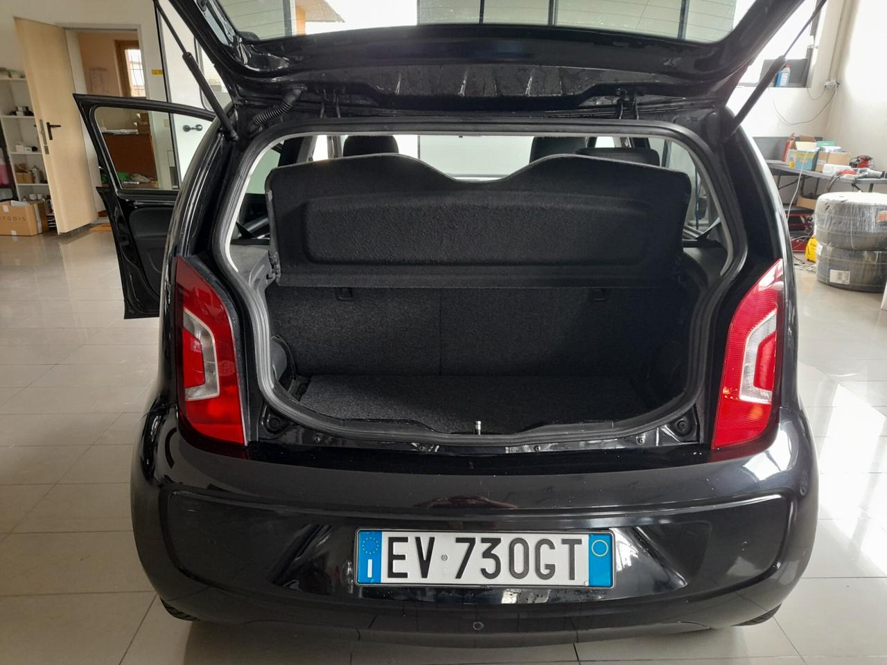 Volkswagen up! 1.0 75 CV 5p. high