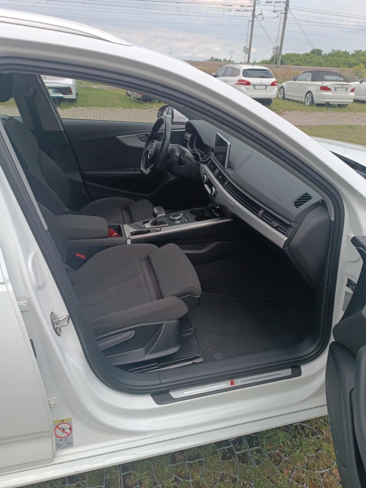 Audi A4 Avant 40 TDI quattro S tronic quattro edition