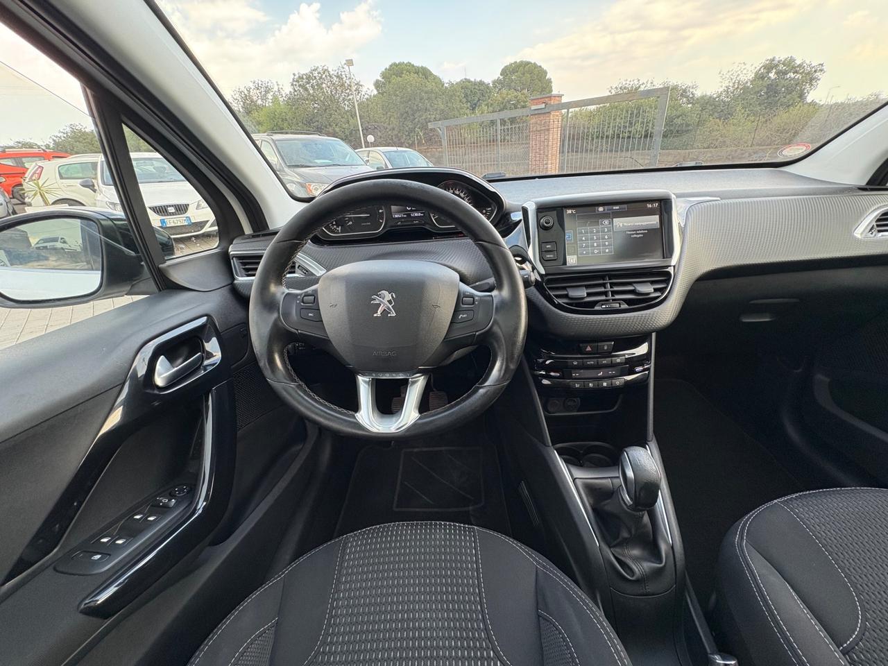 Peugeot 208 PureTech 82 5 porte Allure