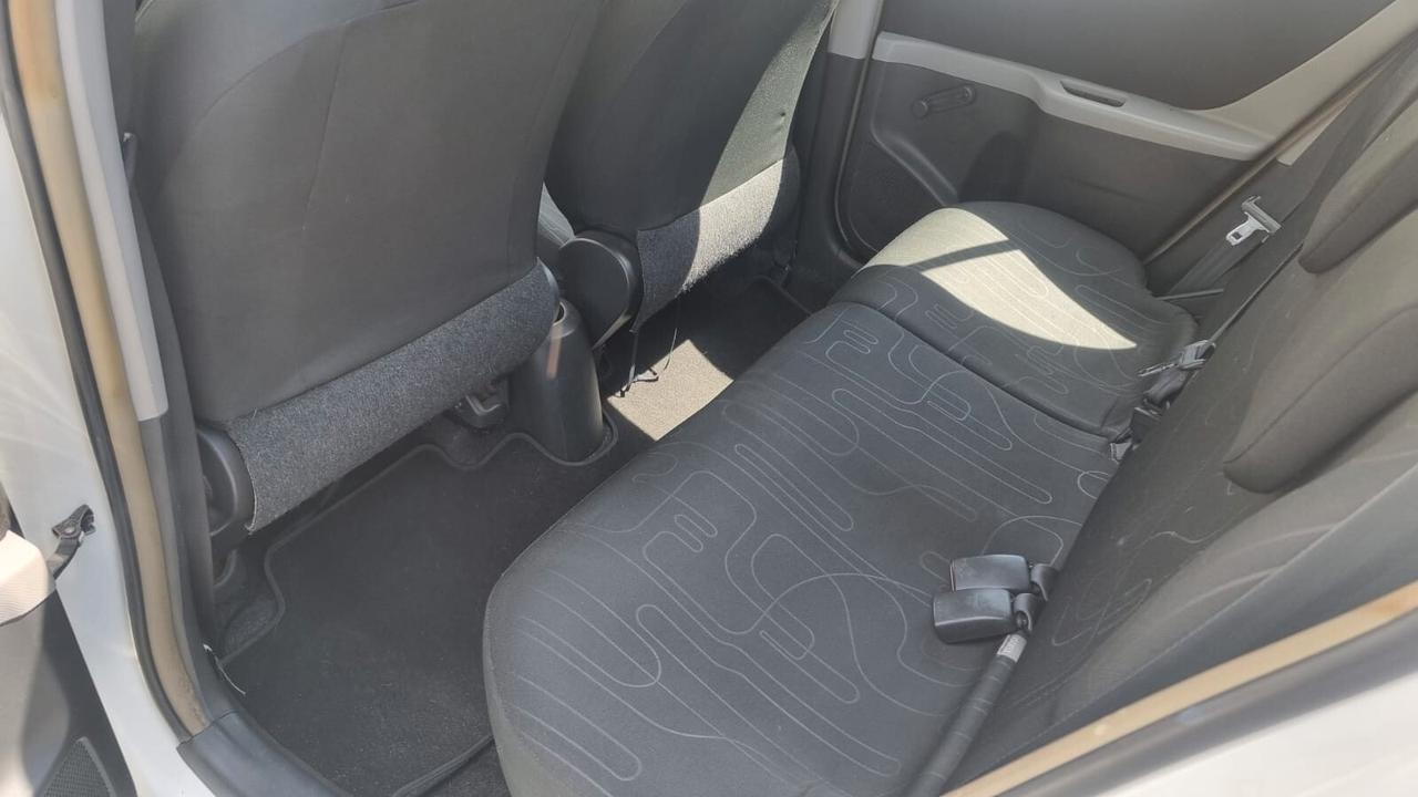 Toyota Yaris 1.0 5 porte Now