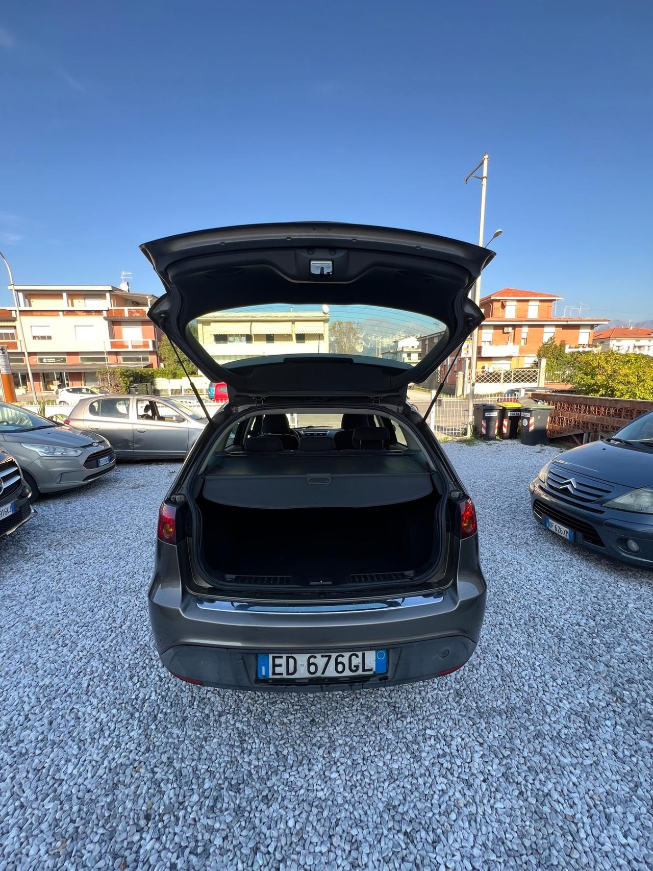 Fiat Croma 1.9 Multijet 16V aut. Dynamic