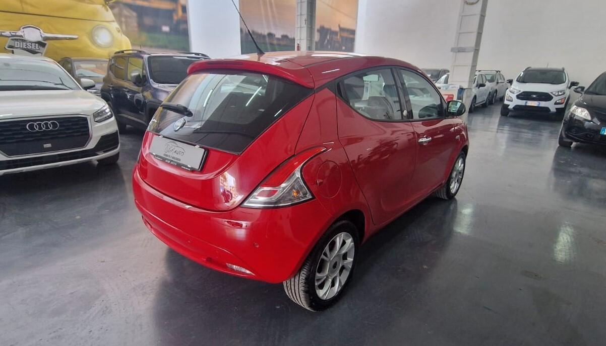 Lancia Ypsilon 1.2 69 CV 5 porte GPL Ecochic Gold