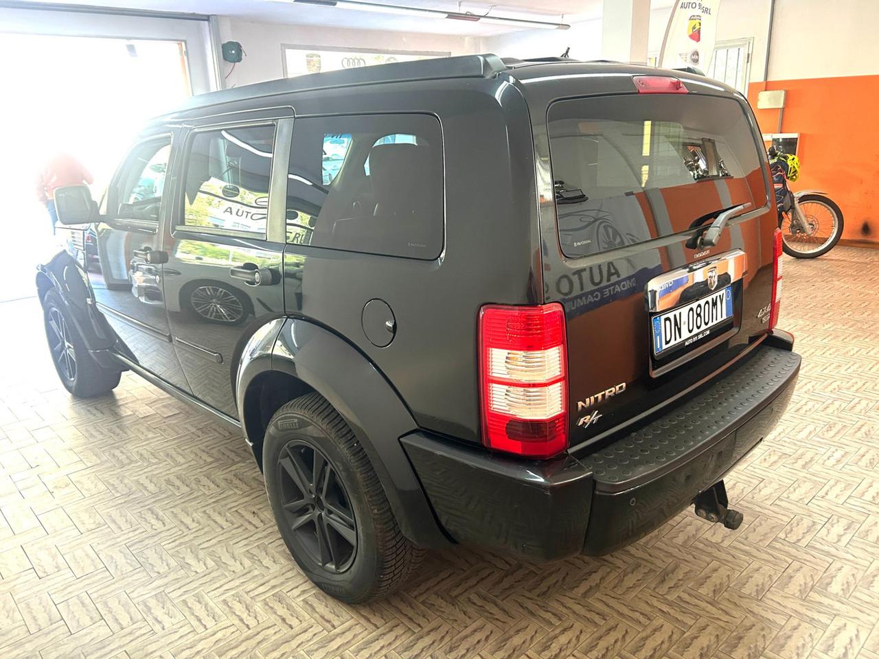 Dodge Nitro 5 Porte Nitro 2.8 L4 crd 16v R/T 4wd auto GANCIO