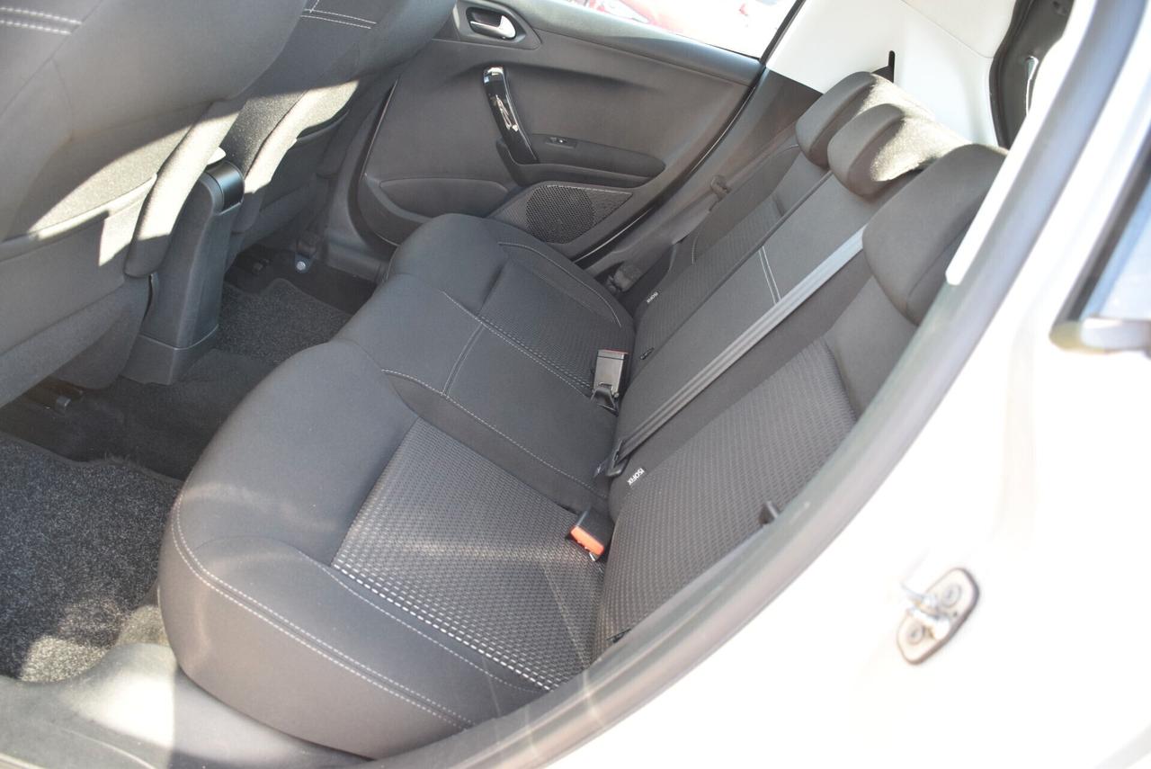 Peugeot 208 1.6HDi 75CV 5porte Allure NAV ANDROID CARPLAY CAM SENSORI CRUISE OK NEOPATENTATI