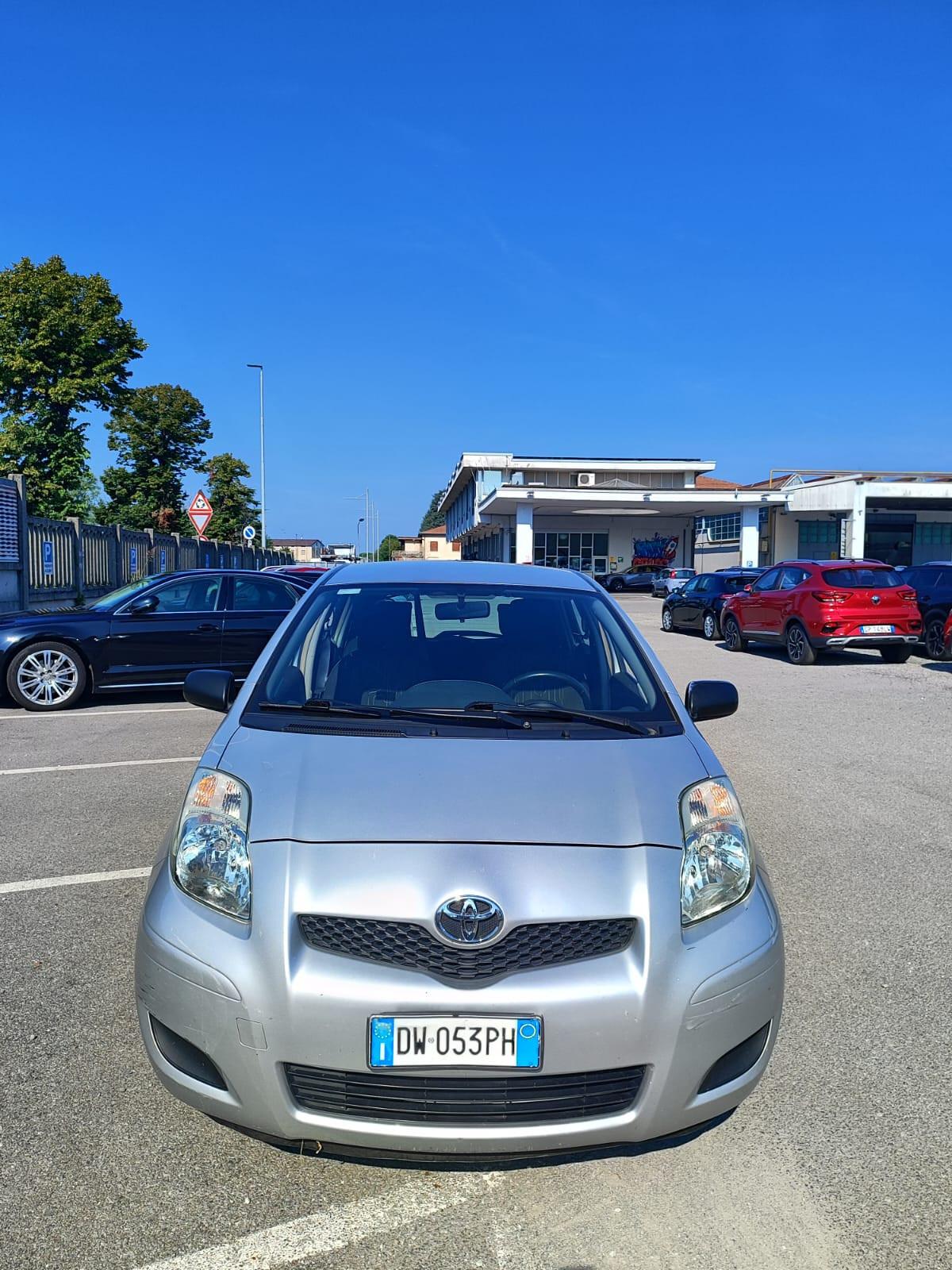 Toyota Yaris 1.0 5 porte - FRIZIONE NUOVA