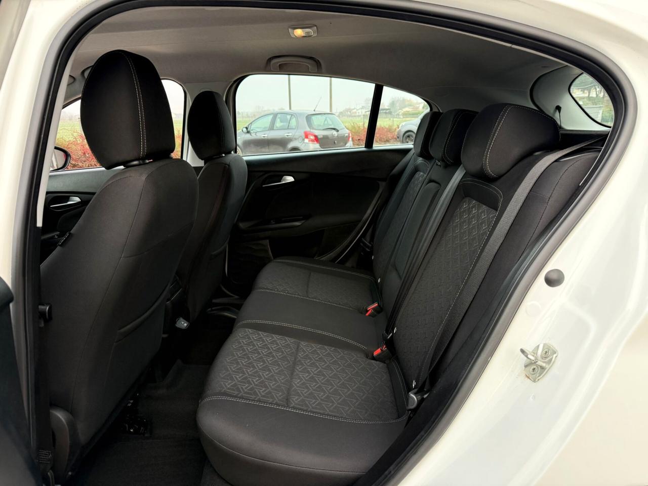 Fiat Tipo Cross 1.5 Hybrid auto