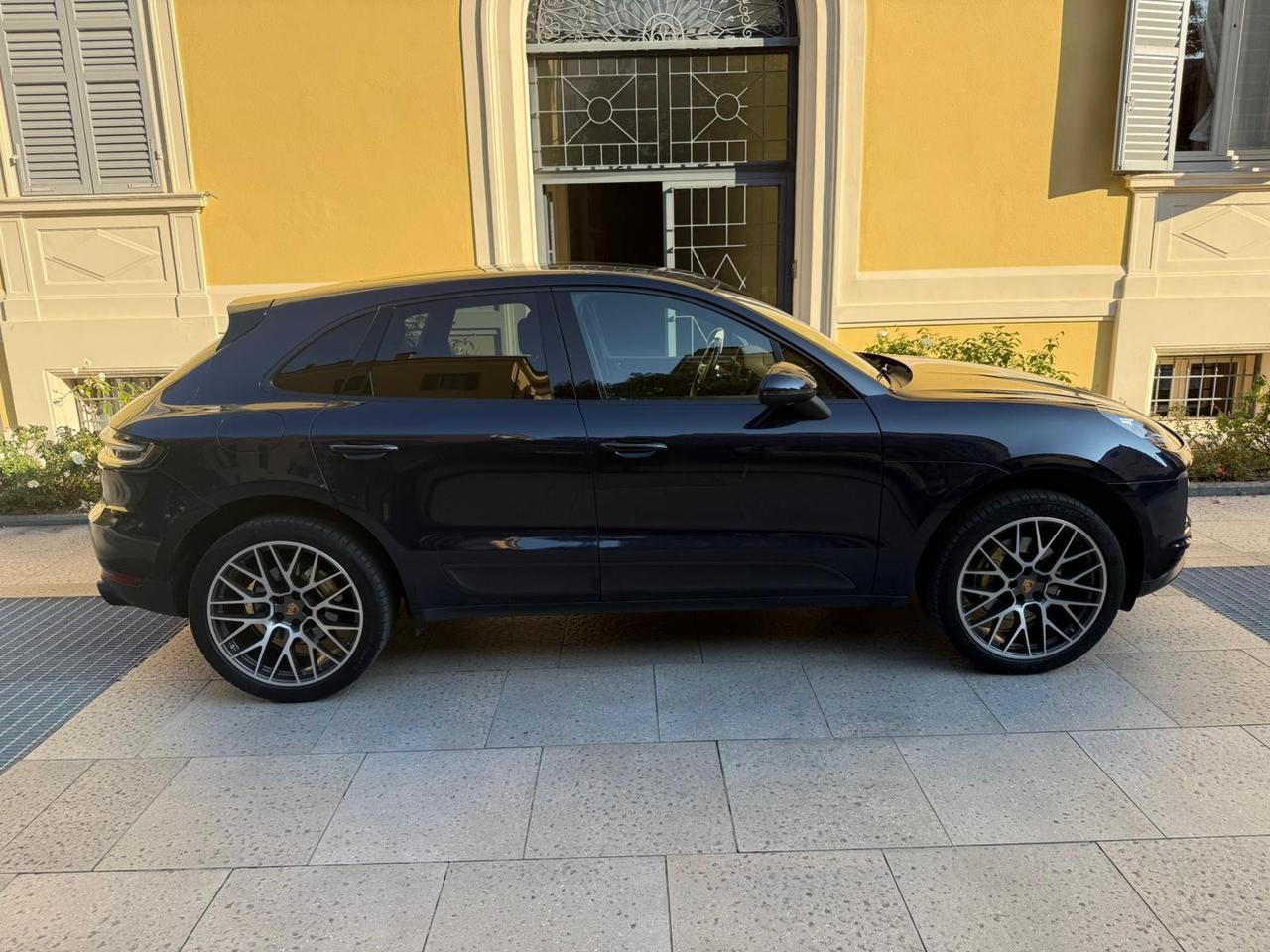 Porsche Macan 2.0 245cv pdk Panorama pacchetto GTS