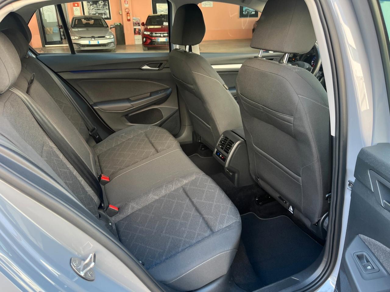 Volkswagen Golf 1.0 TSI EVO Life 12/2022**km 53075**