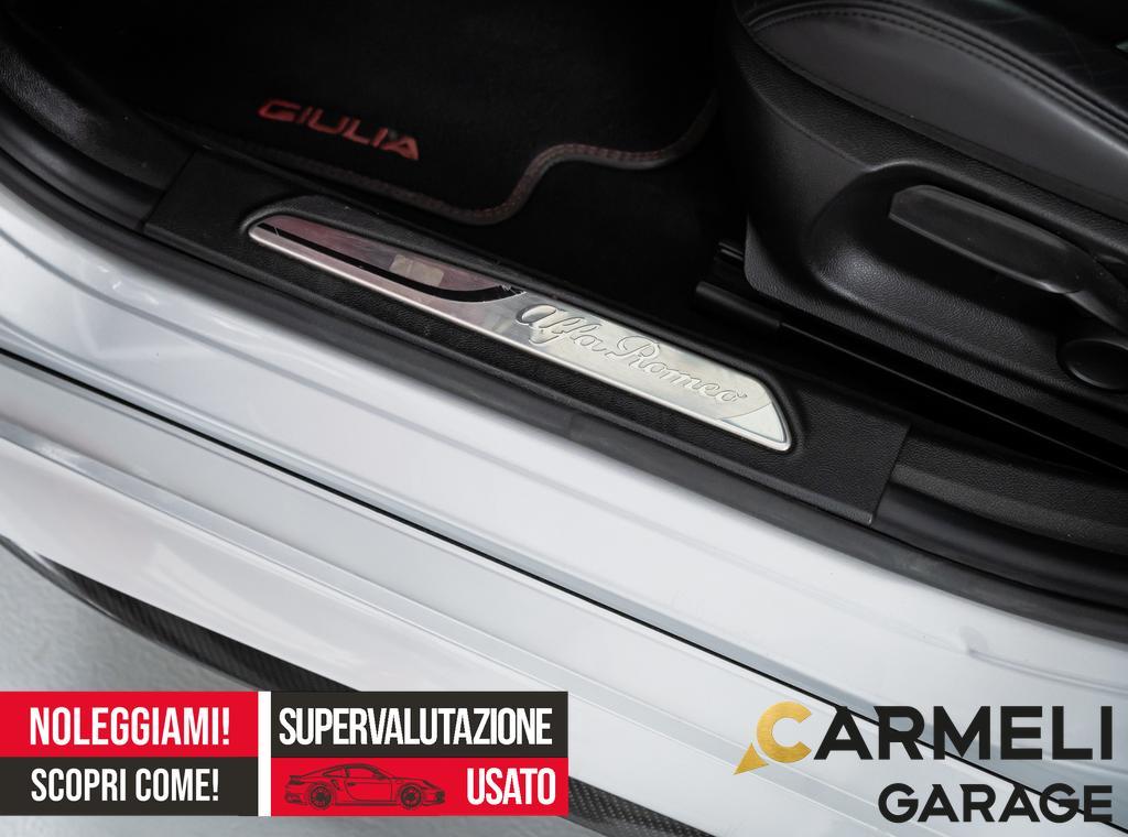 Alfa Romeo Giulia Berlina 2.9 V6 Bi-Turbo AT8 Quadrifoglio 510CV