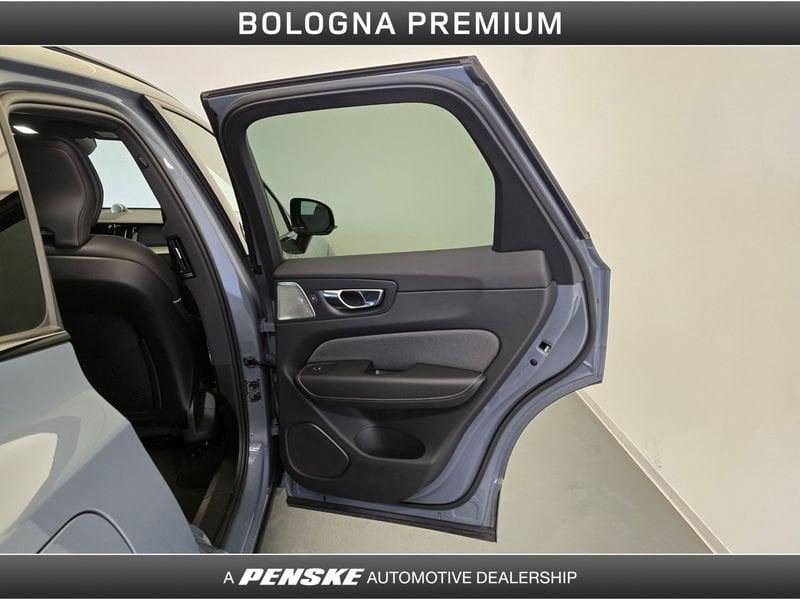 Volvo XC60 XC60 B5 (d) AWD automatico Ultimate Dark