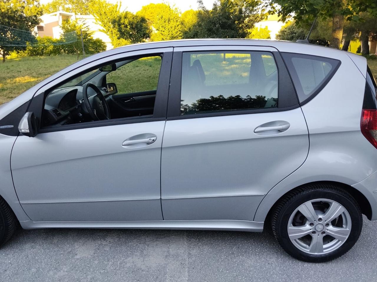 Mercedes-benz A 150 BlueEFFICIENCY Executive