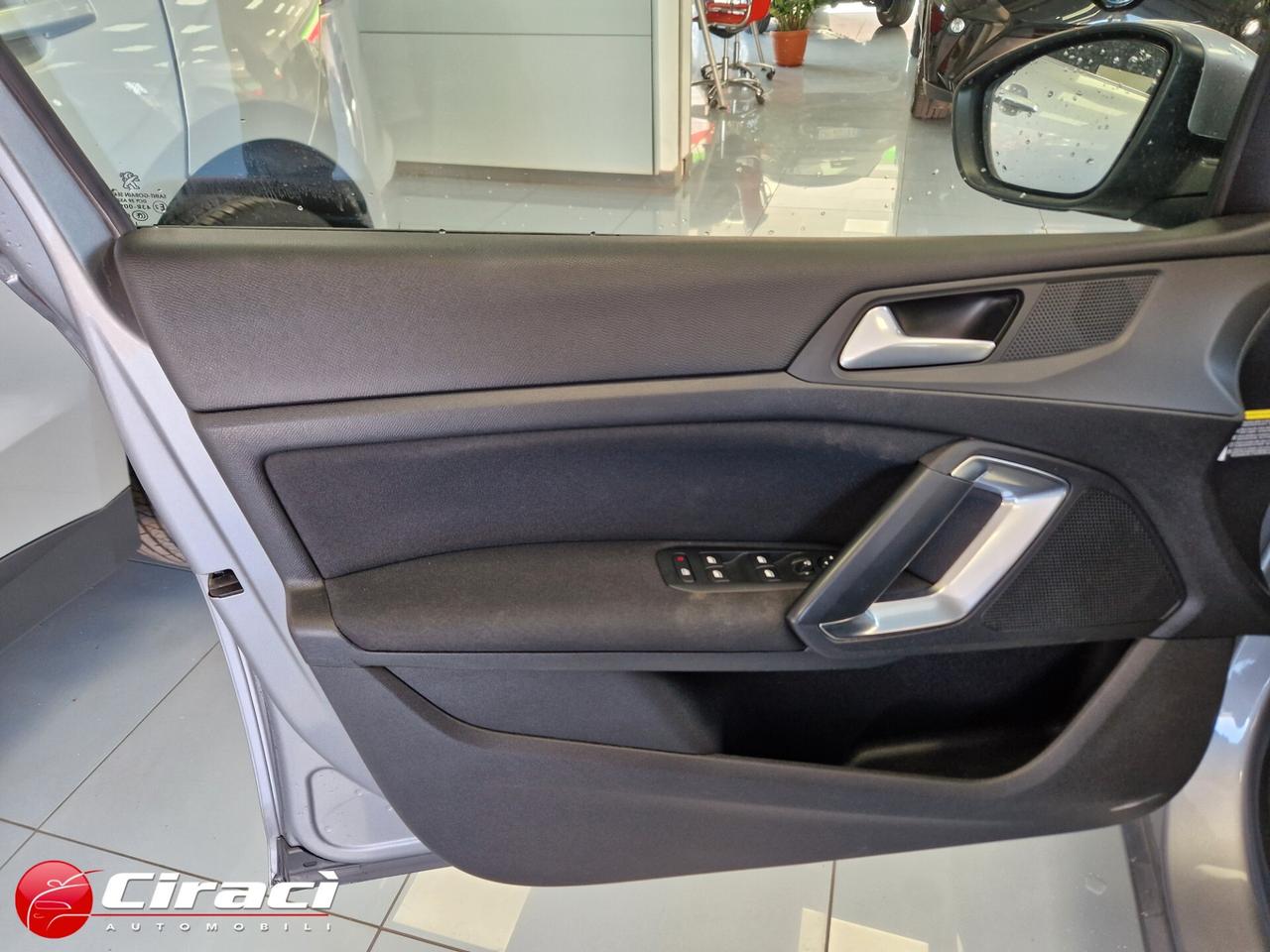 Peugeot 308 BlueHDi 130 EAT8 Business