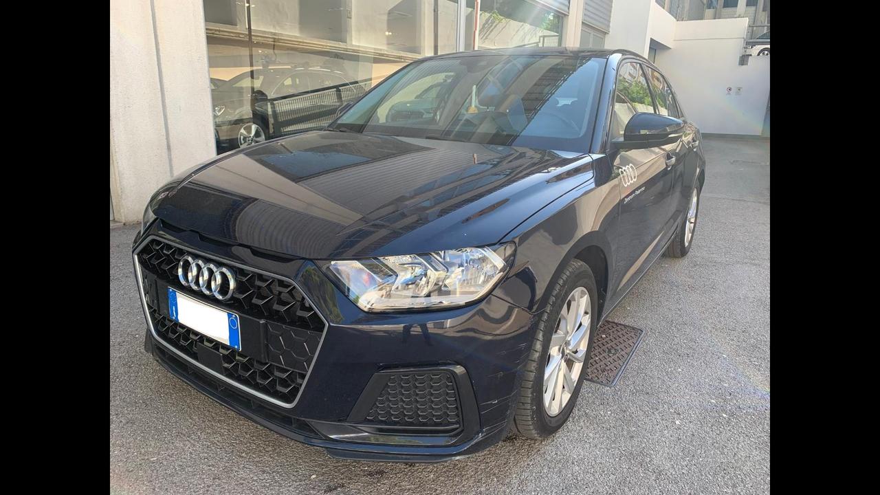 Audi A1 Sportback 1.0 L3 85/DS8DSG