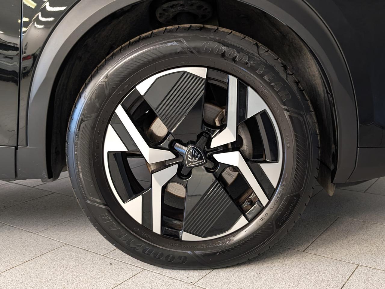 Peugeot 2008 1.2 puretech 100cv Allure