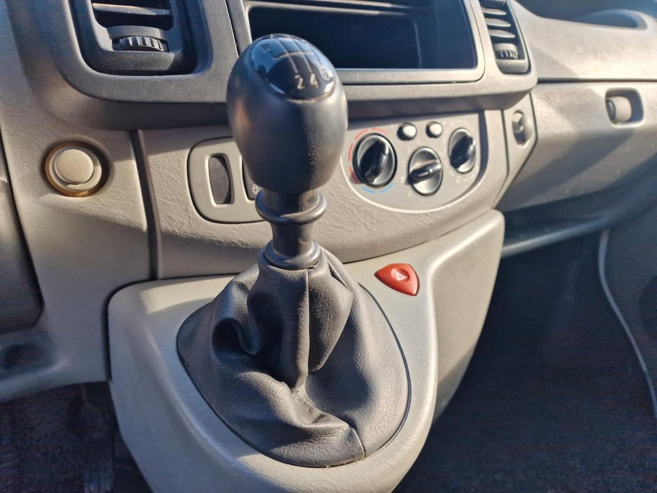 RENAULT TRAFIC 2.0 DCI 115 CV FURGONE L1H1 2013