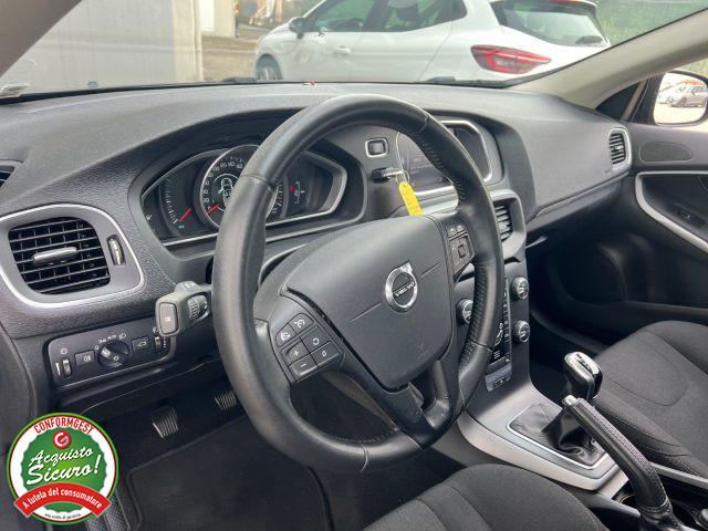 VOLVO V40 D2 'eco' Momentum - PER NEOPATENTATO --