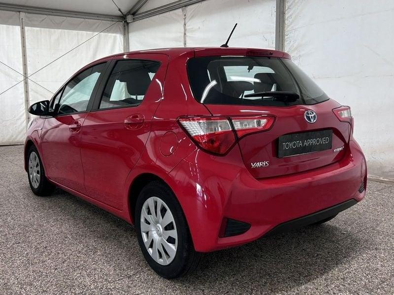 Toyota Yaris 1.5 Hybrid 5 porte Cool NEOPATENTATI