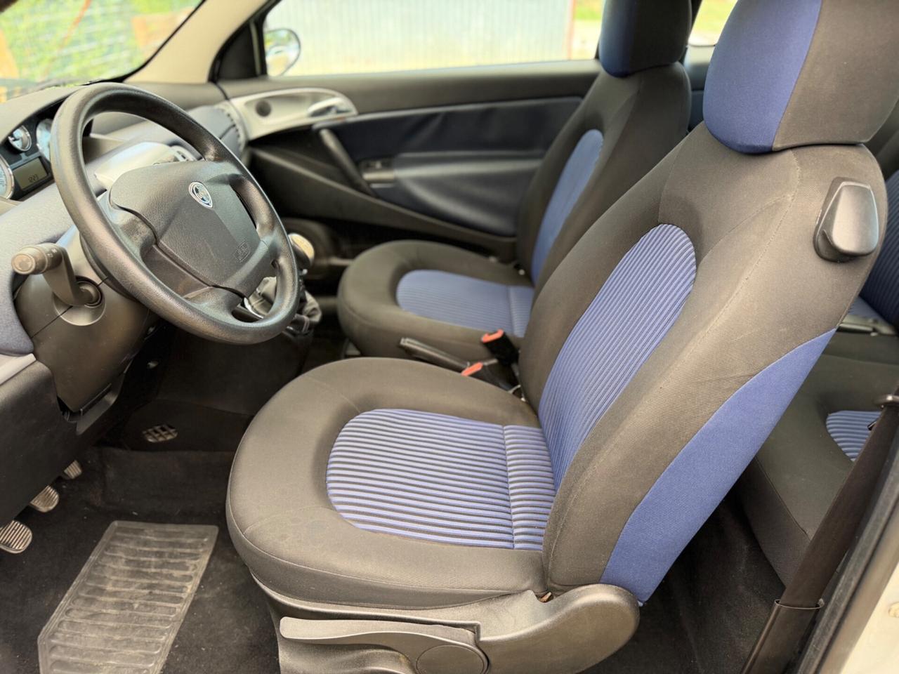 Lancia Ypsilon 1.2 Argento