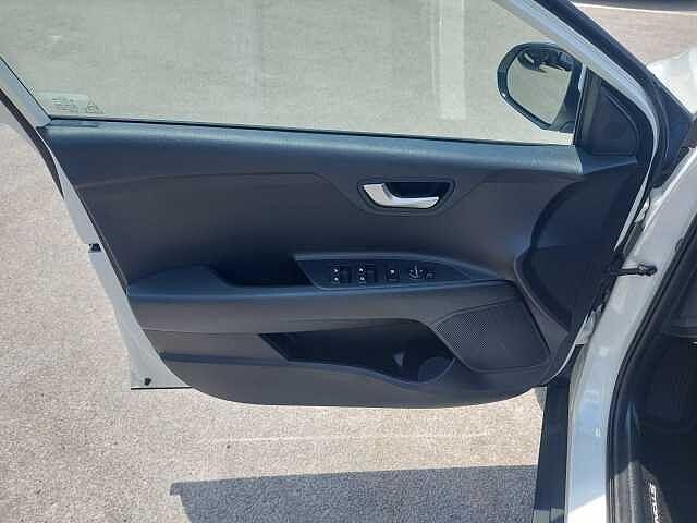 Kia Stonic 1.0 T-GDi 100 CV MHEV iMT Style