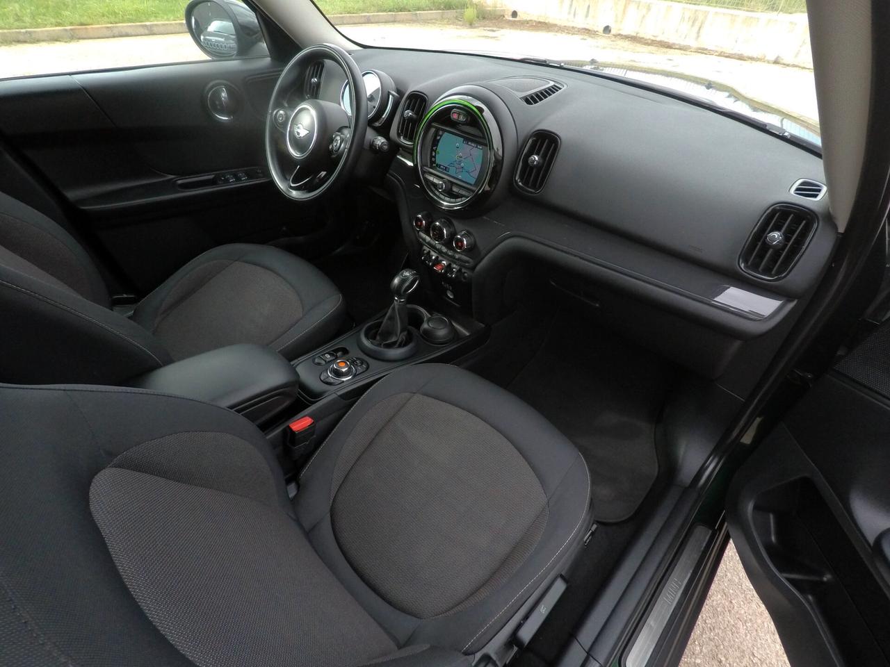 Mini Cooper D Countryman 2.0 Business Autom.