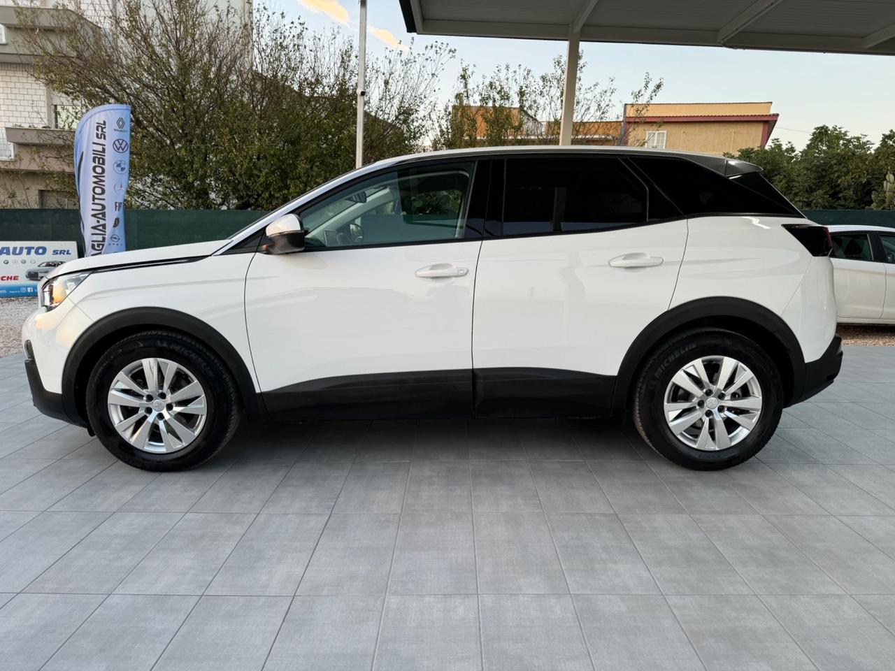 Peugeot 3008 BlueHDi 130 S&S Business