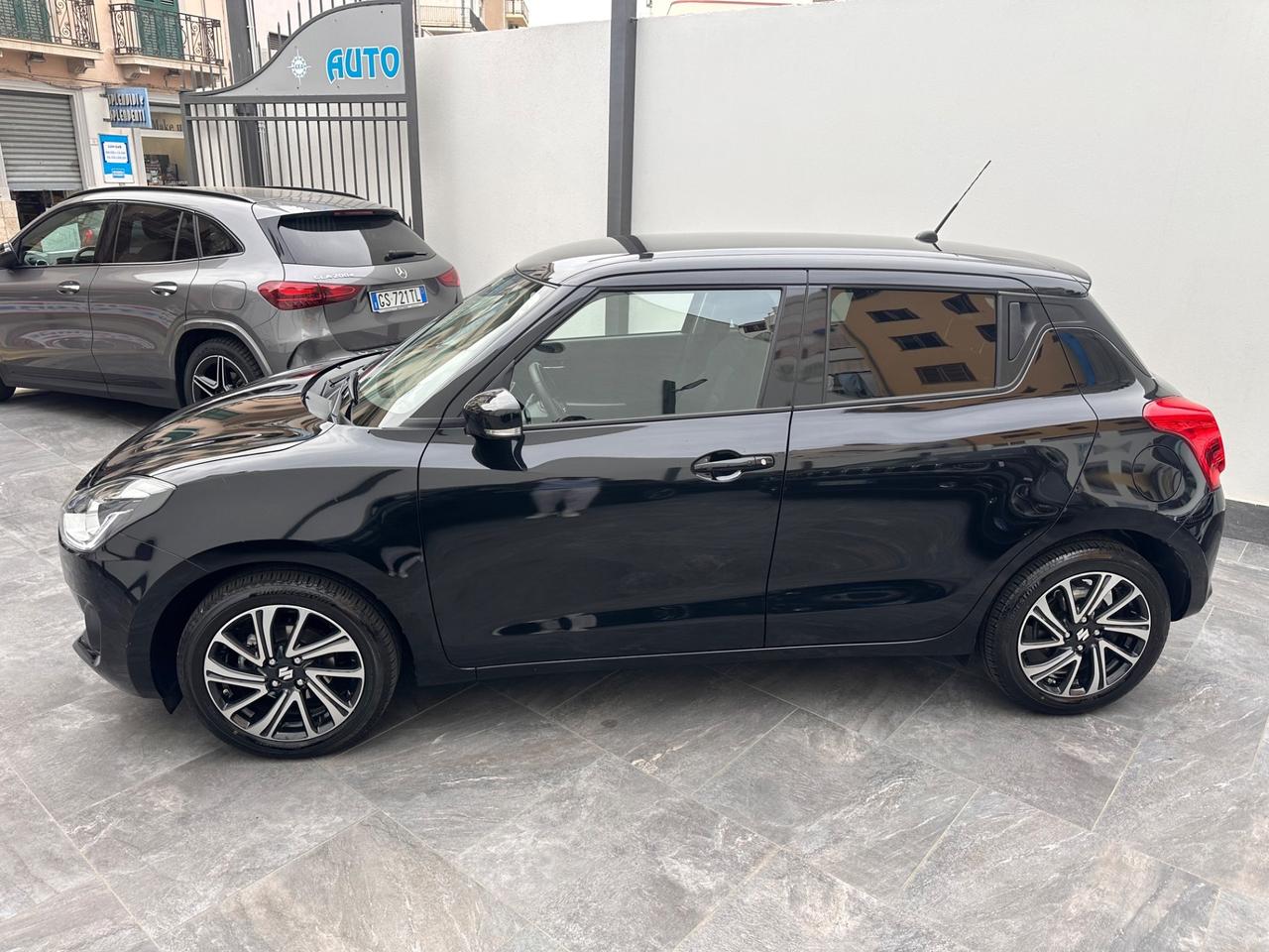 Suzuki Swift 1.2 Hybrid Top