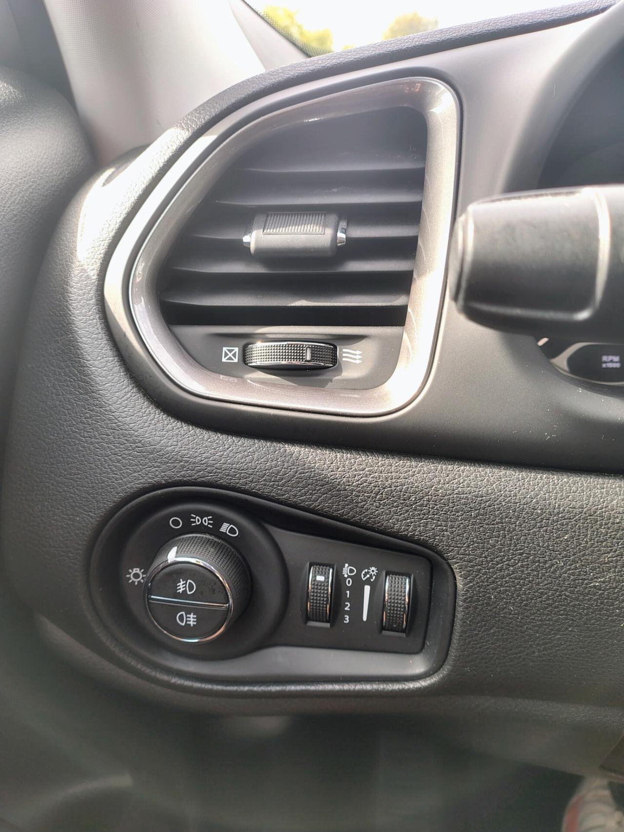 Jeep Renegade 1.6 Mjt DDCT 120 CV S