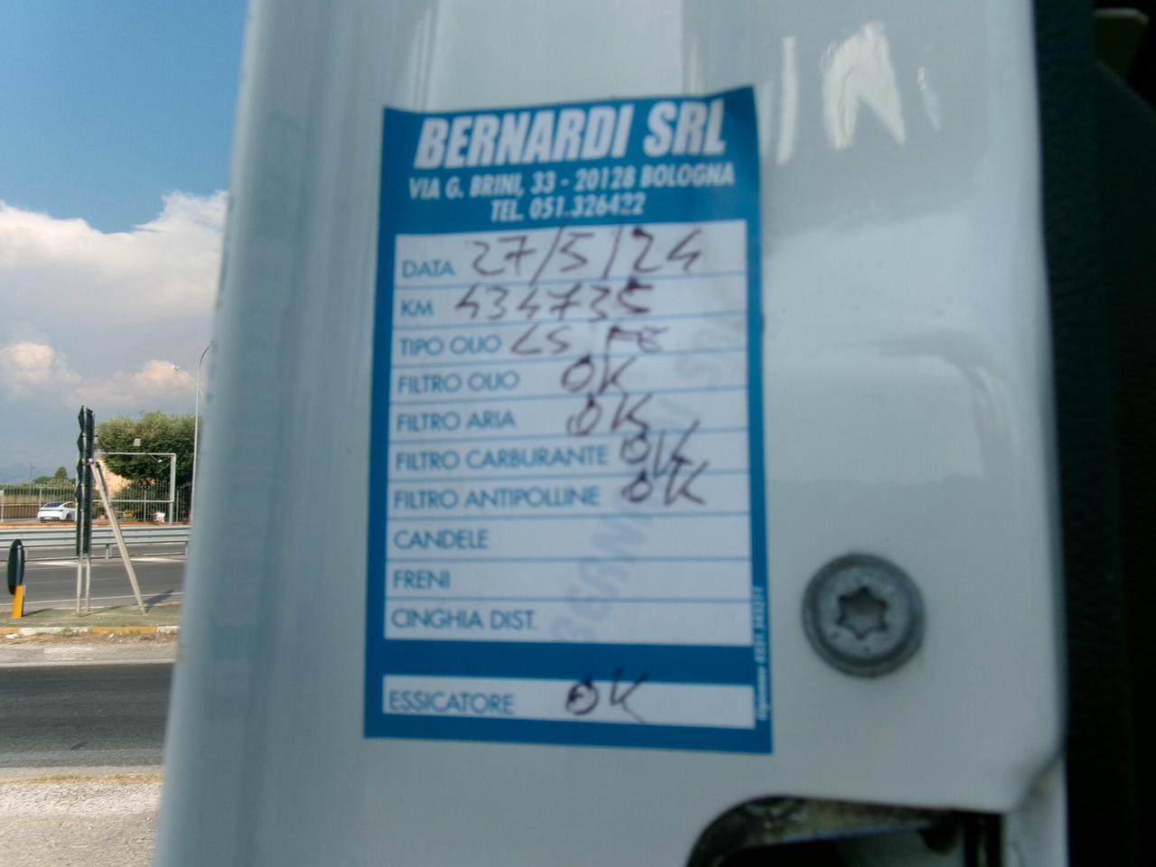 Iveco Daily NEW EUROCARGO 140-25 EURO 6 CENTINA ALZA/ABBASSA 8.50 M +PEDANA CARIC RETR 20Q